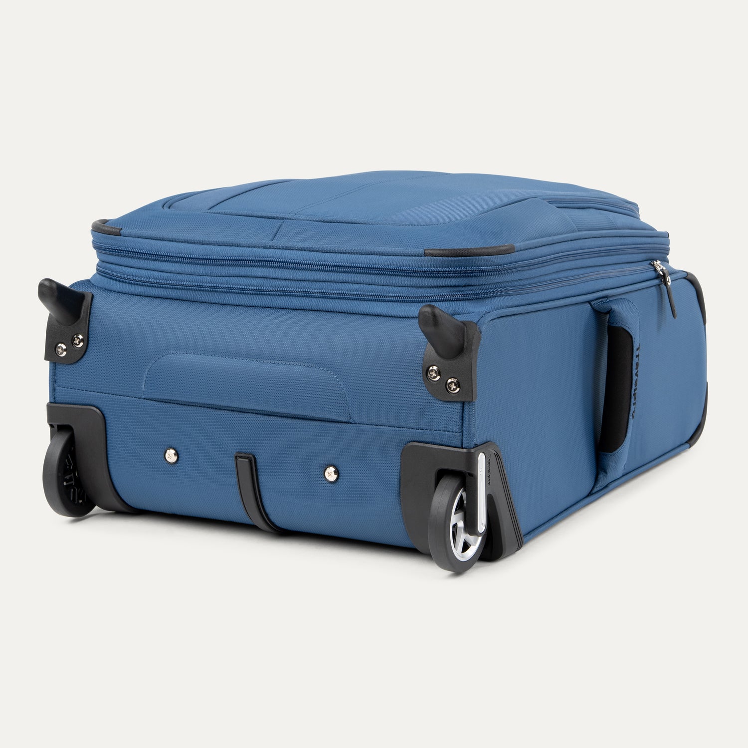 TRAVELPRO MAXLITE 5 20" INTERNATIONAL CARRY-ON EXPANDABLE ROLLABOARD