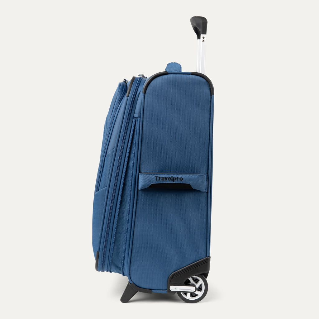 TRAVELPRO MAXLITE 5 20" INTERNATIONAL CARRY-ON EXPANDABLE ROLLABOARD