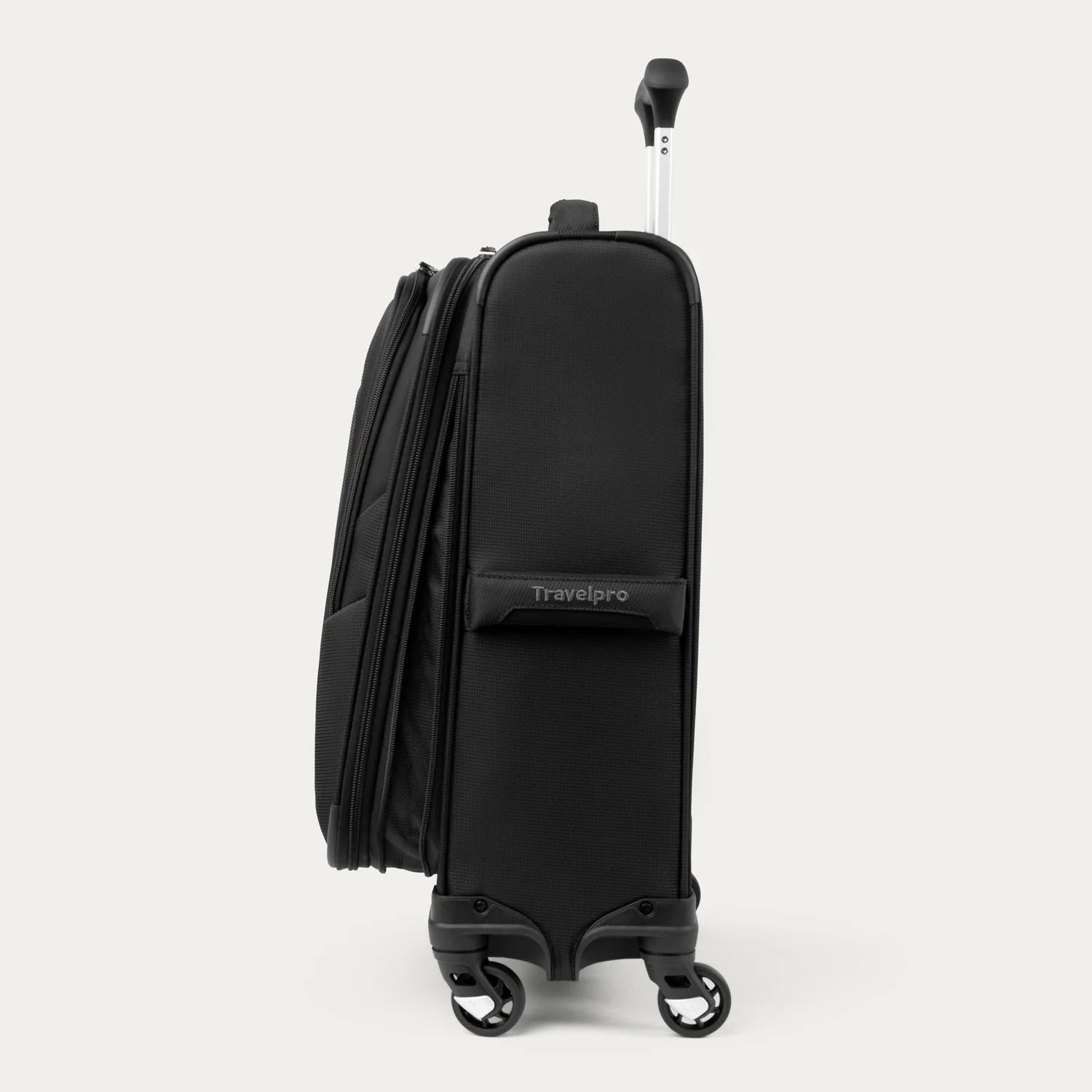 TRAVELPRO MAXLITE 5 COMPACT CARRY-ON EXPANDABLE SPINNER