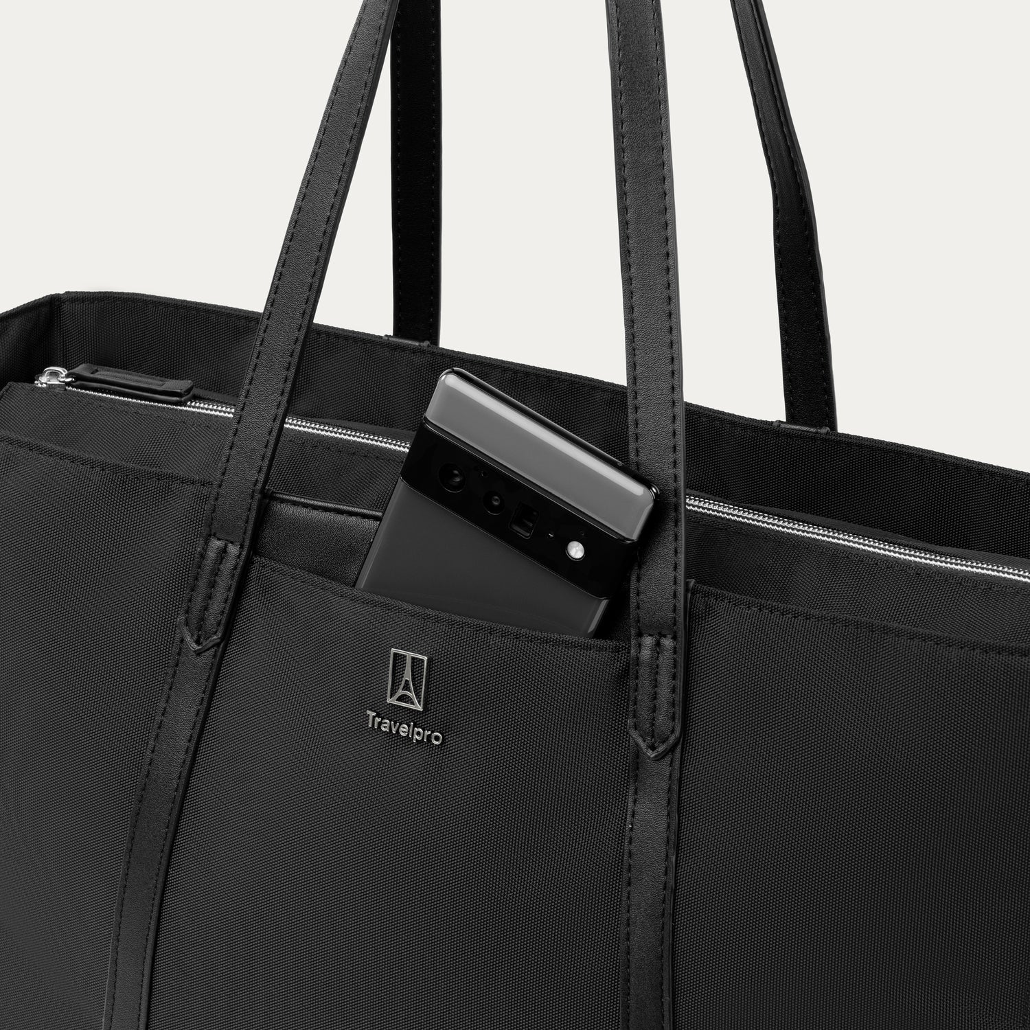 TRAVELPRO MAXLITE SHOPPER TOTE