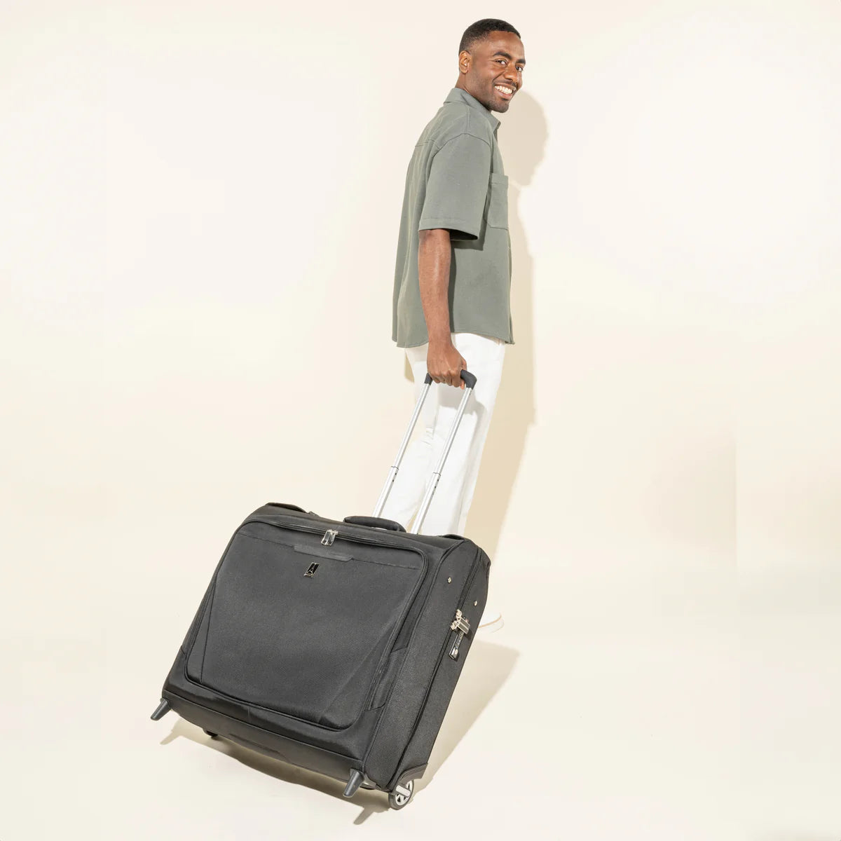 TRAVELPRO MAXLITE 5 CHECKED ROLLING GARMENT BAG