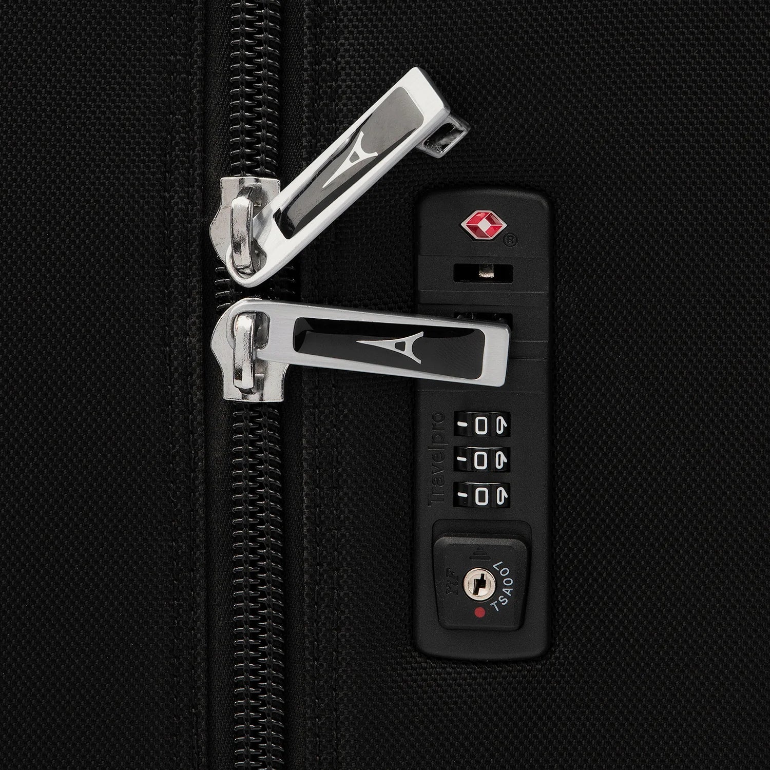 TRAVELPRO PLATINUM® ELITE 50" ROLLING GARMENT BAG