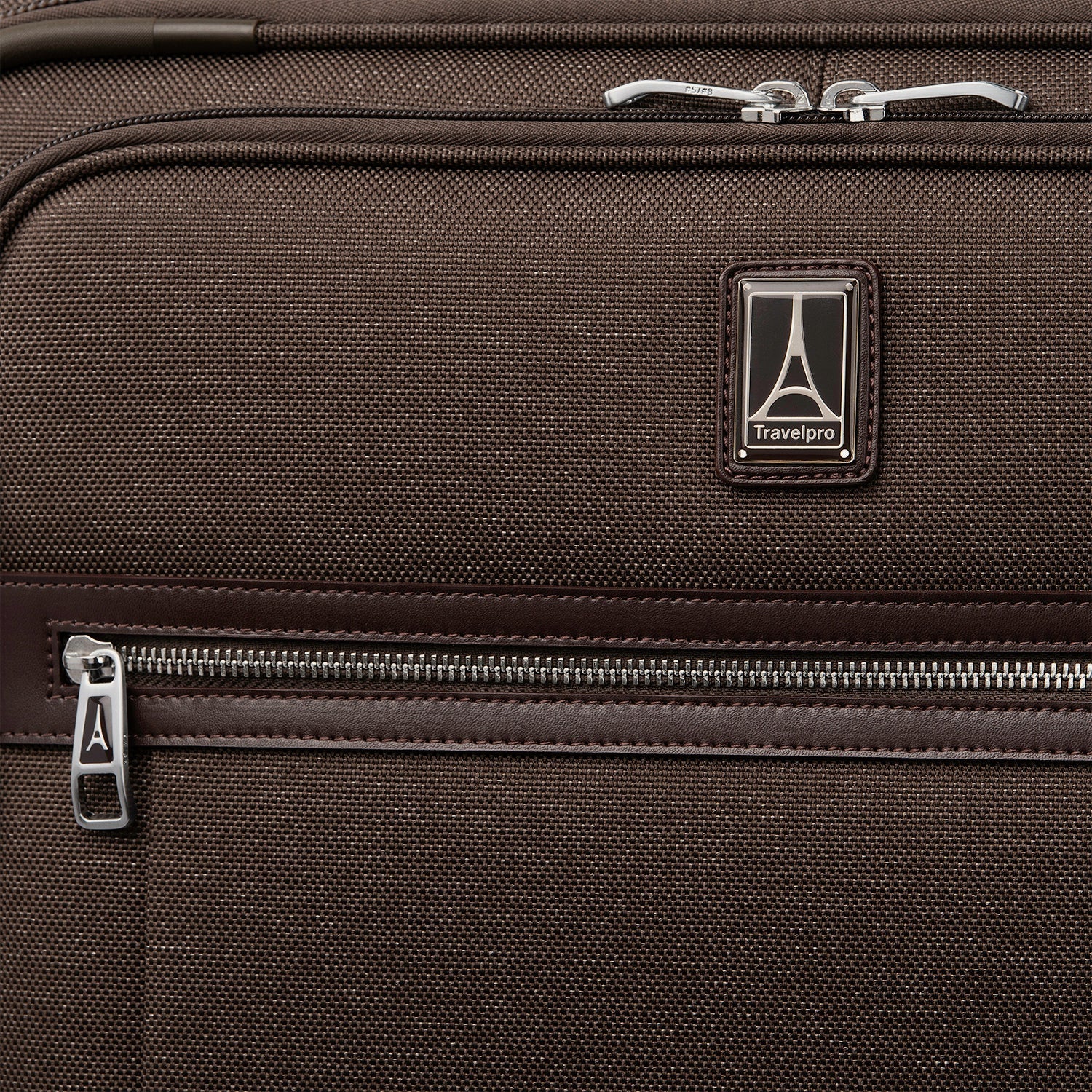 TRAVELPRO PLATINUM® ELITE 25" EXPANDABLE SPINNER