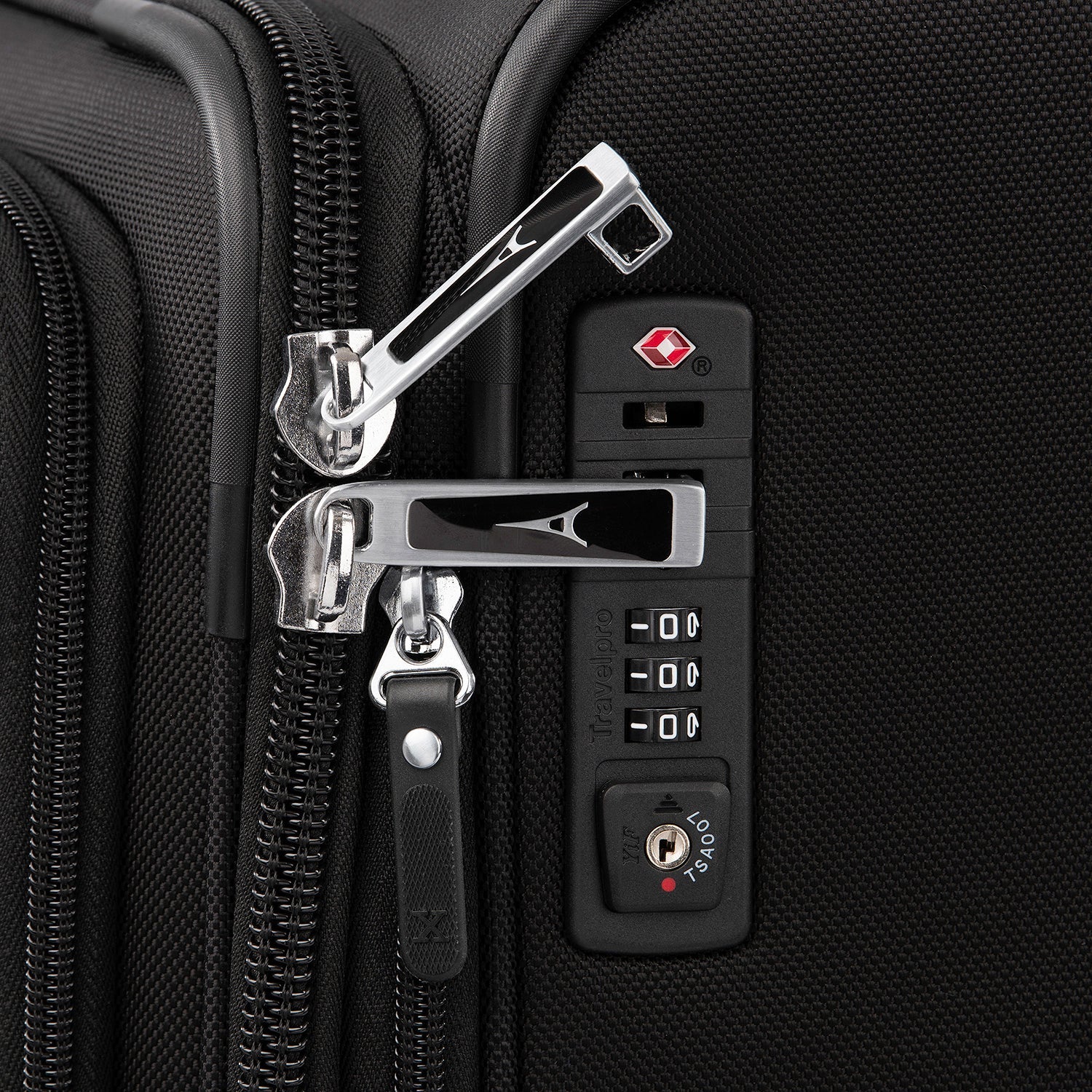 TRAVELPRO PLATINUM® ELITE 29" EXPANDABLE SPINNER