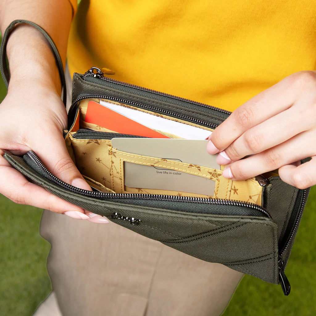 Lug Arabesque Ultra X Zip RFID Wallet