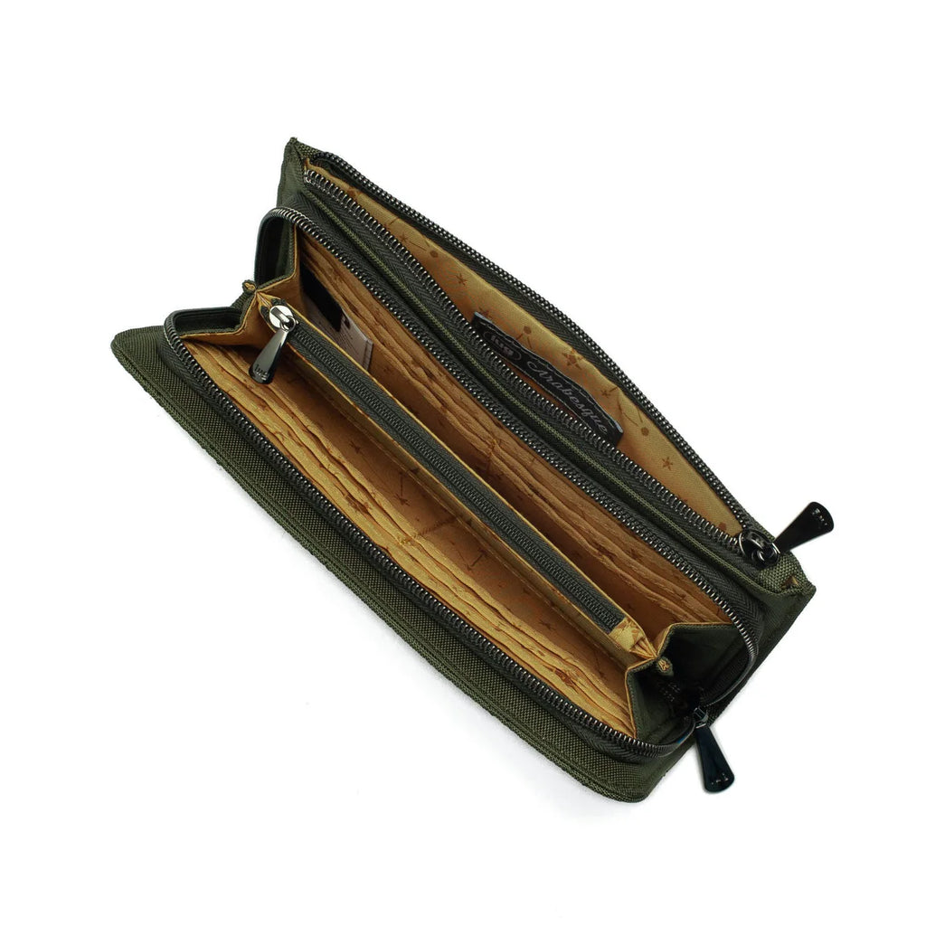 Lug Arabesque Ultra X Zip RFID Wallet