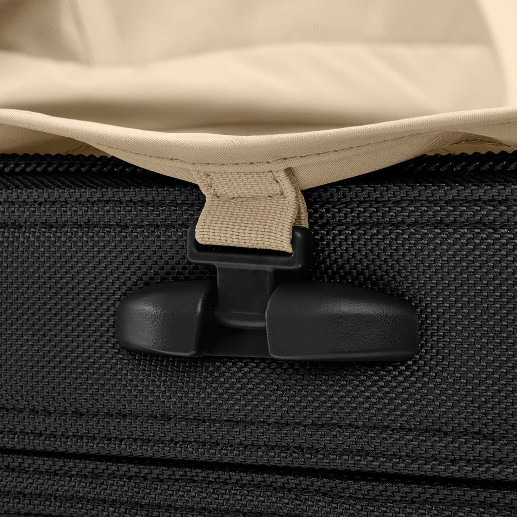 BRIGGS & RILEY Baseline Global 2-Wheel Expandable Carry On