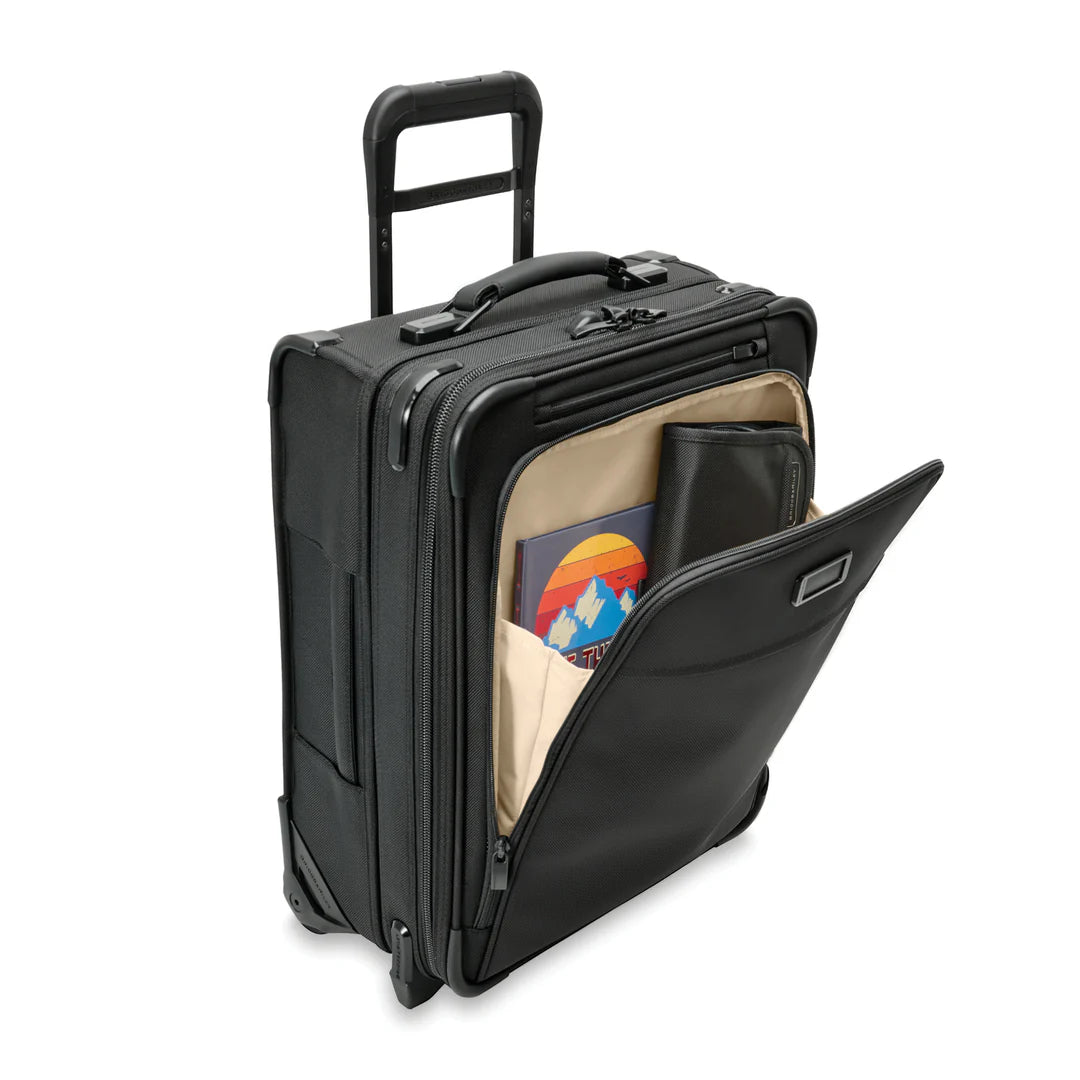 BRIGGS & RILEY Baseline Global 2-Wheel Expandable Carry On