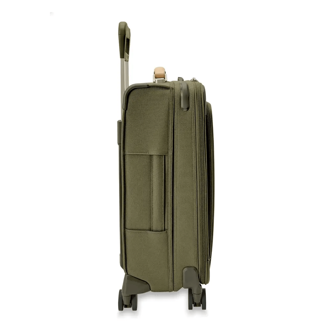 BRIGGS & RILEY Baseline Essentials 22" Carry-On Expandable Spinner