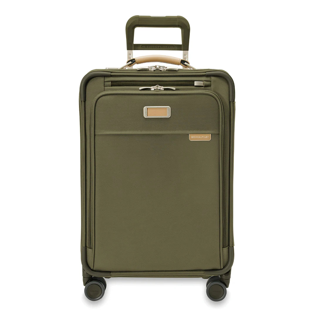 BRIGGS & RILEY Baseline Essentials 22" Carry-On Expandable Spinner
