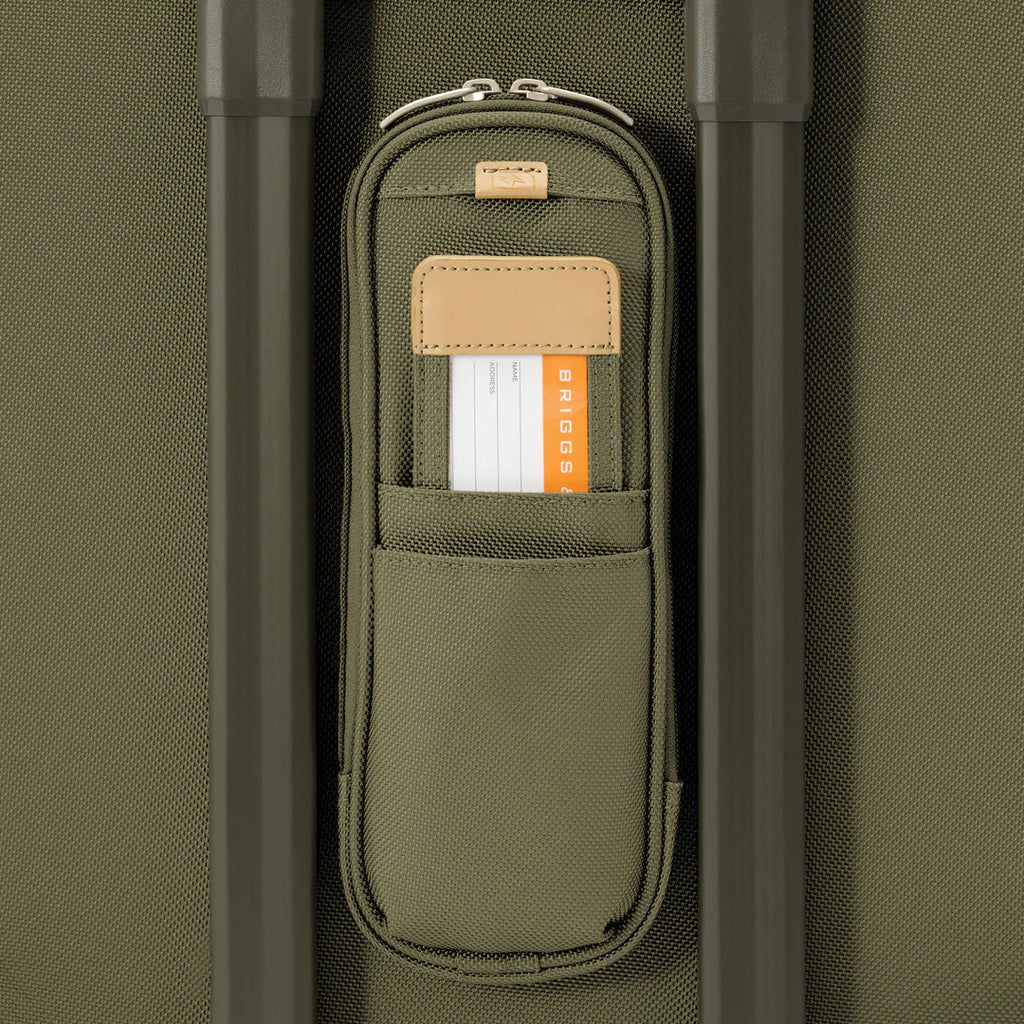BRIGGS & RILEY Baseline Essentials 22" Carry-On Expandable Spinner