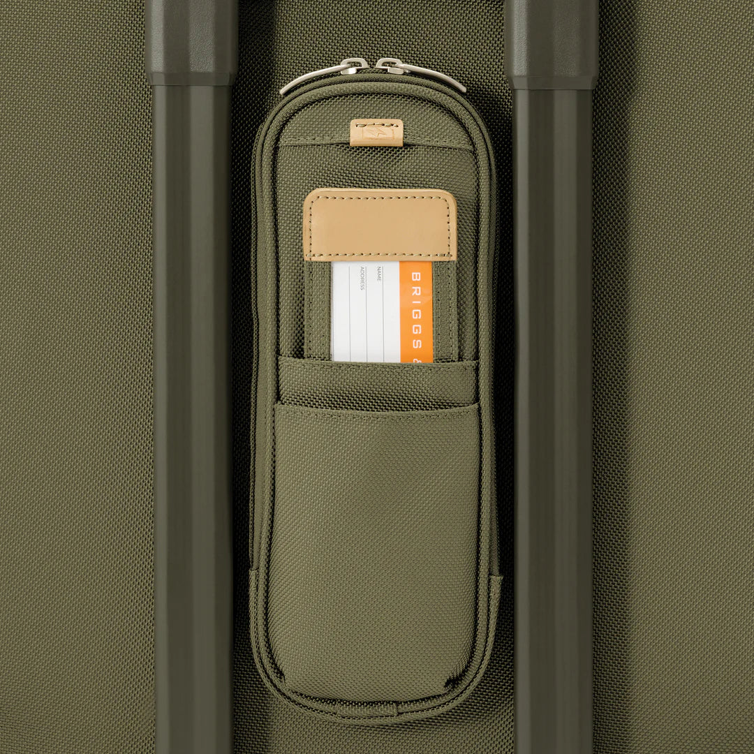 BRIGGS & RILEY Baseline Essentials 22" Carry-On Expandable Spinner