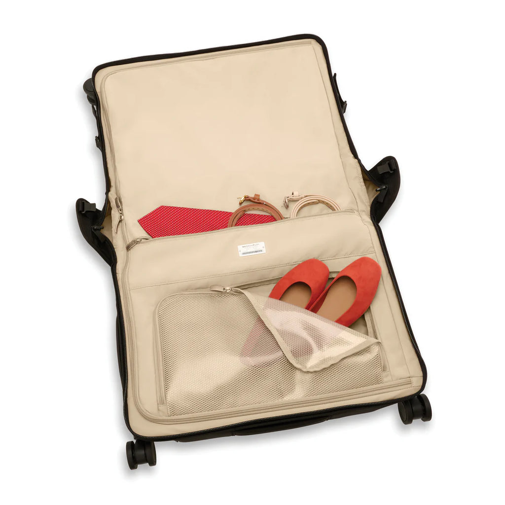 BRIGGS & RILEY Baseline Wide Carry-On Garment Spinner