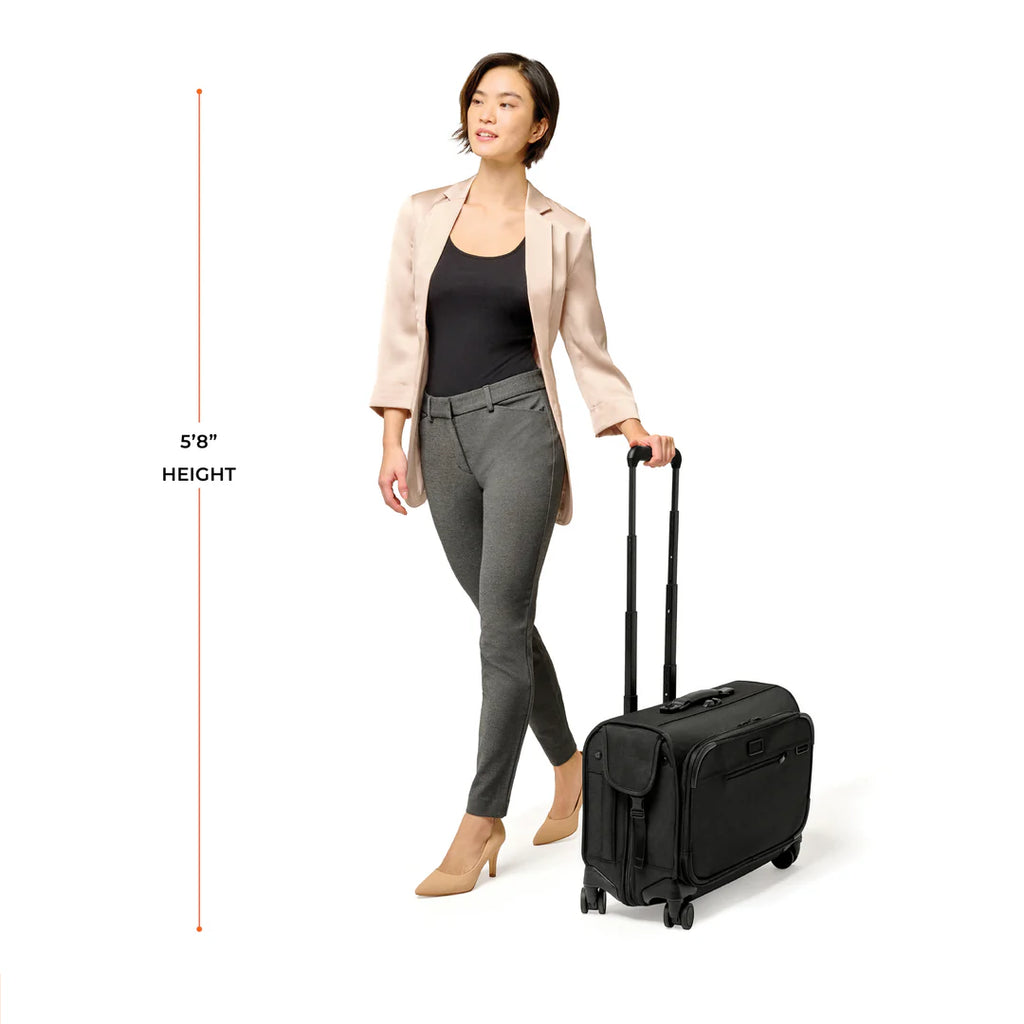 BRIGGS & RILEY Baseline Wide Carry-On Garment Spinner