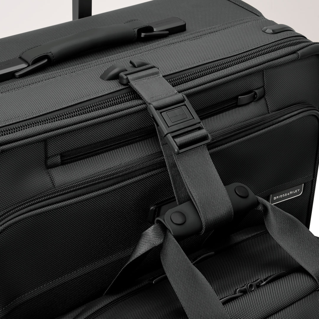 BRIGGS & RILEY Baseline 22" Carry-On 2-Wheel Garment Bag