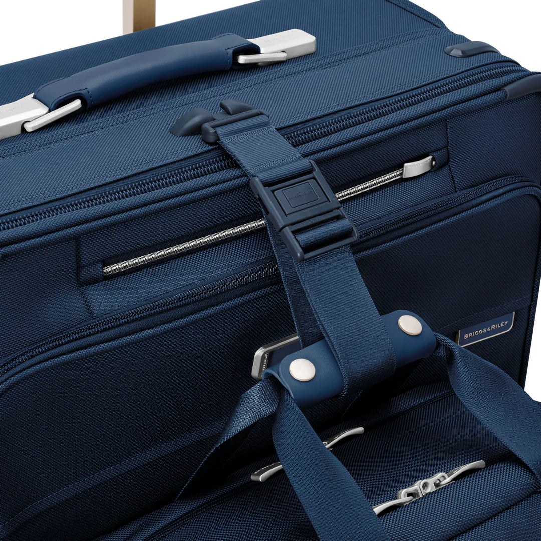 BRIGGS & RILEY Baseline Deluxe Wardrobe Spinner