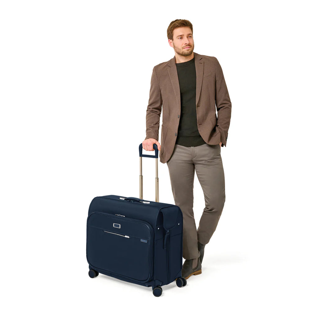 BRIGGS & RILEY Baseline Deluxe Wardrobe Spinner