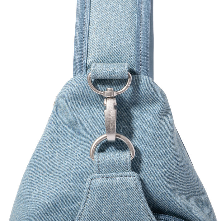 Baggallini Central Park Sling