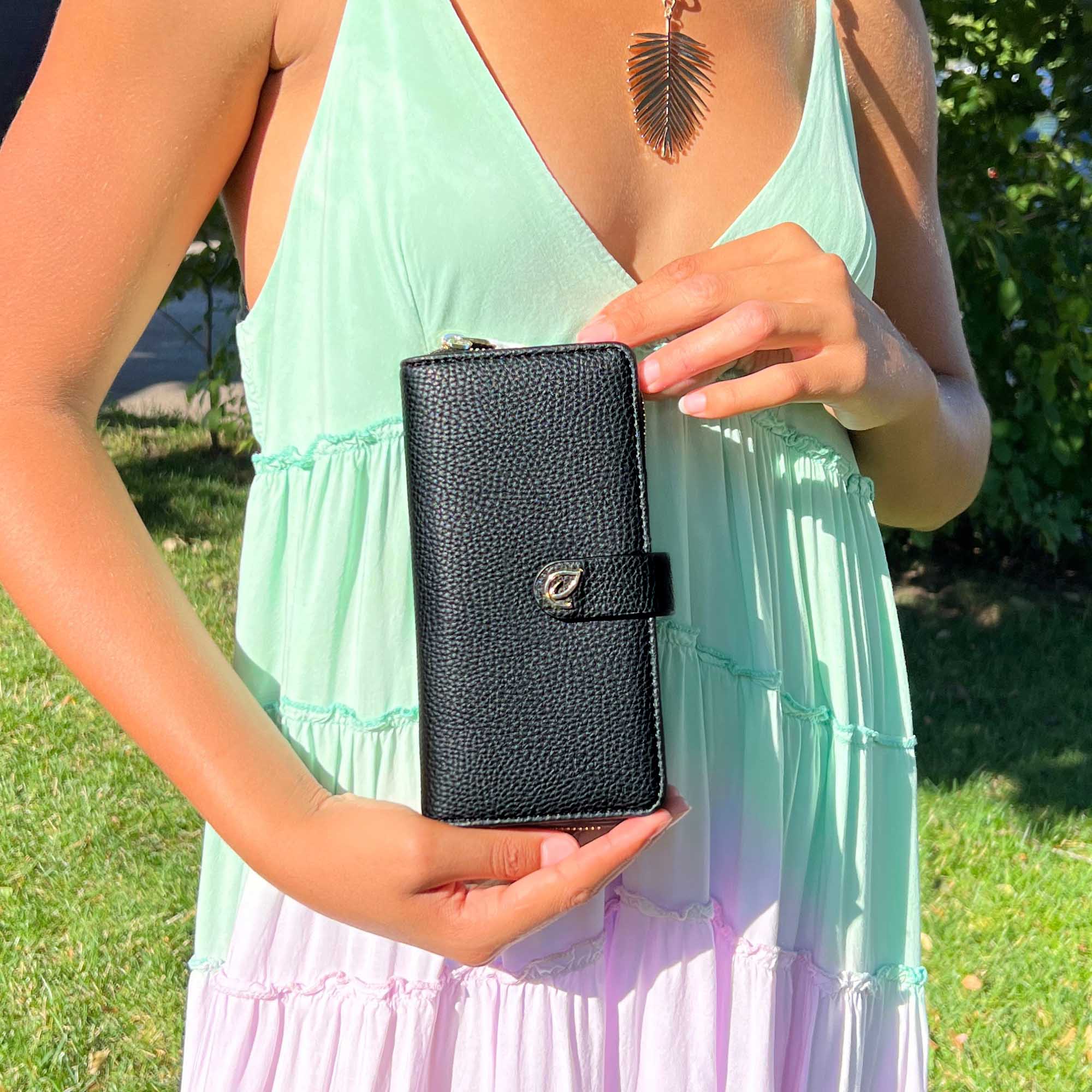 ESPE Cora Clutch Wallet