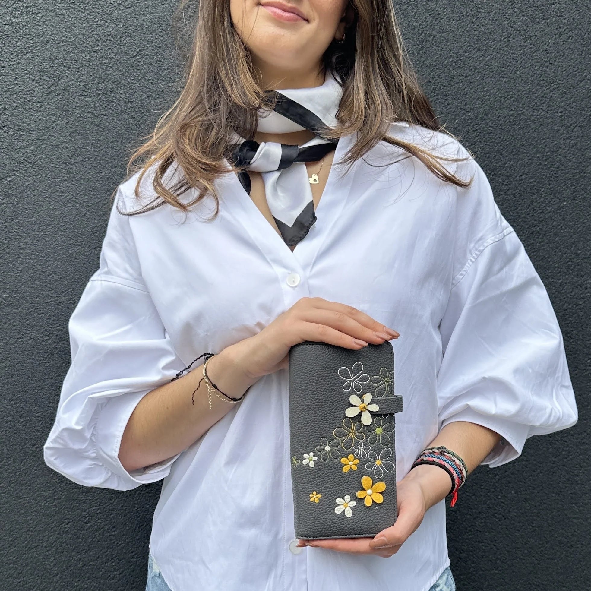 ESPE Daisy Clutch Wallet