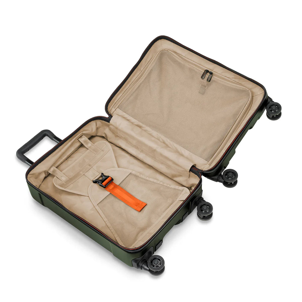 BRIGGS & RILEY Torq 21" Carry-On Spinner