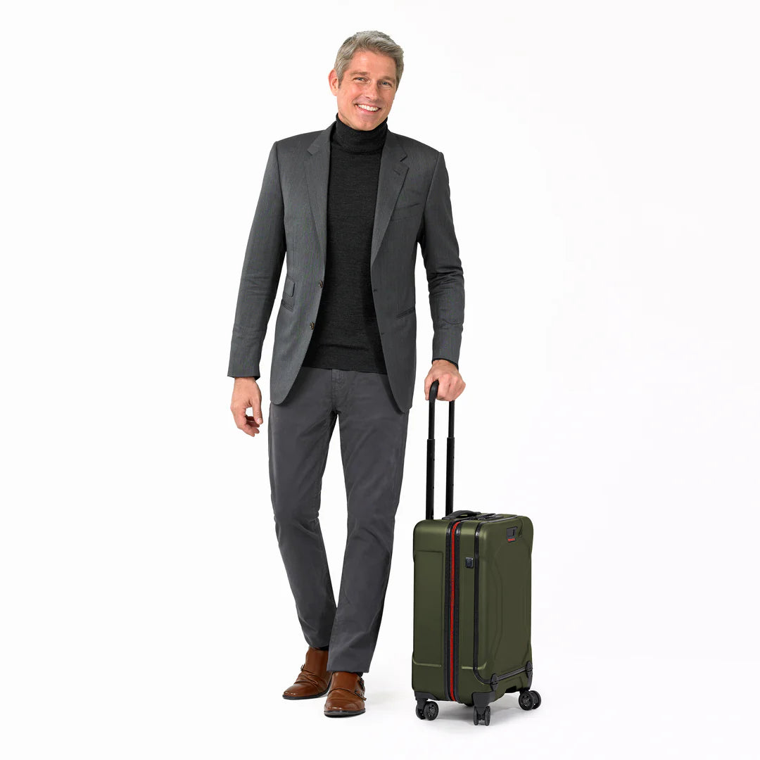 BRIGGS & RILEY Torq 21" Carry-On Spinner
