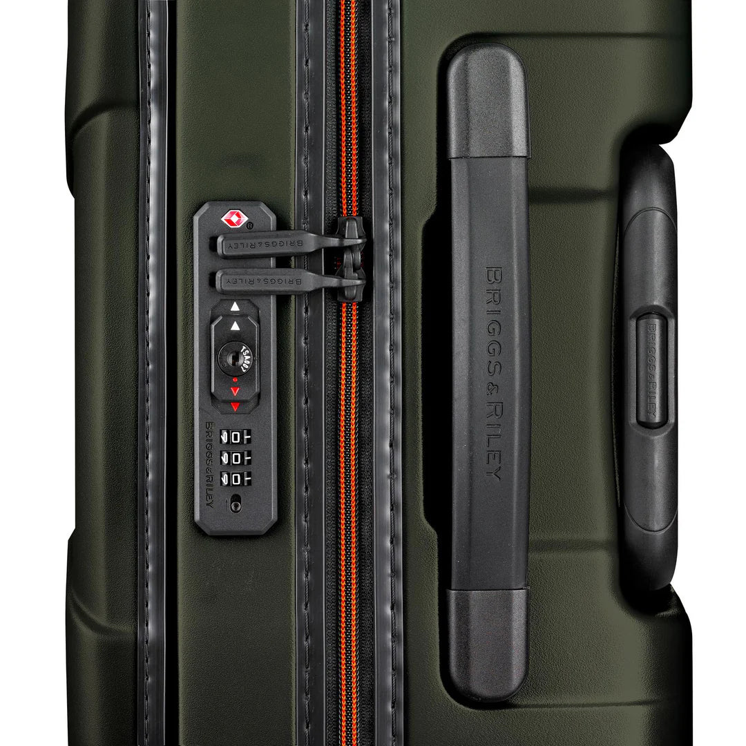 BRIGGS & RILEY Torq Domestic 22" Carry-On Spinner