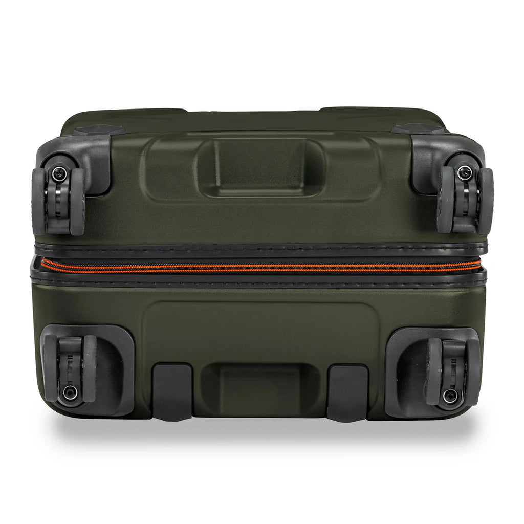 BRIGGS & RILEY Torq Domestic 22" Carry-On Spinner