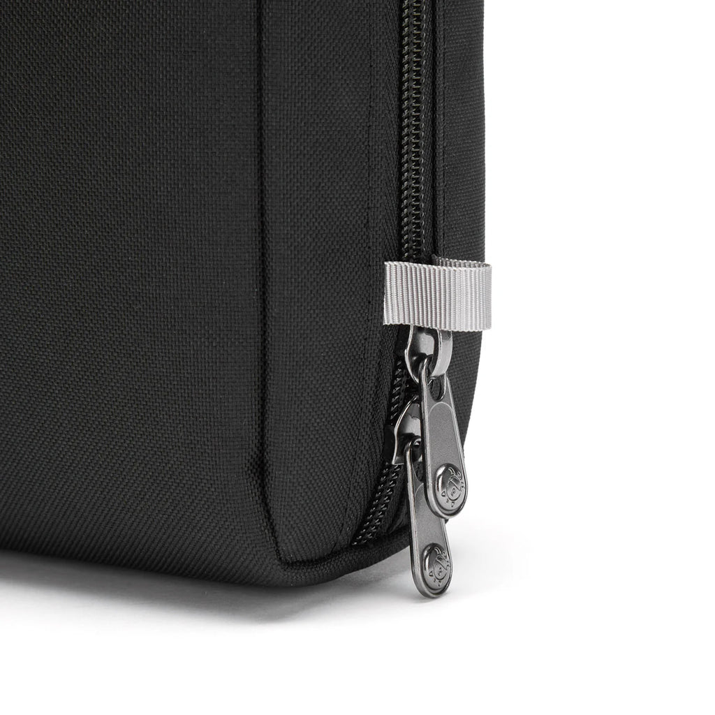 Pacsafe RFIDsafe RFID Blocking Gear Pouch