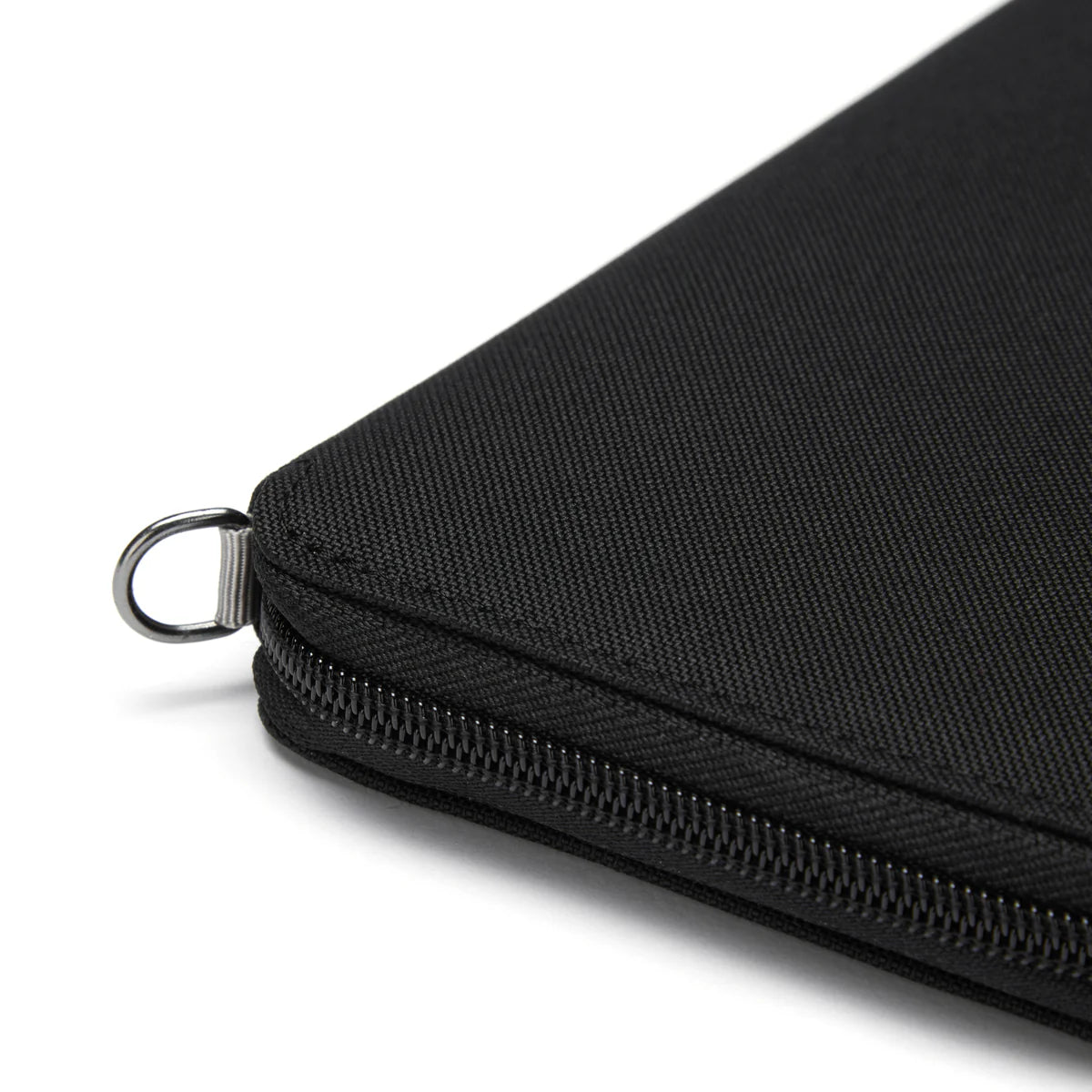 Pacsafe RFIDsafe RFID Blocking Travel Wallet