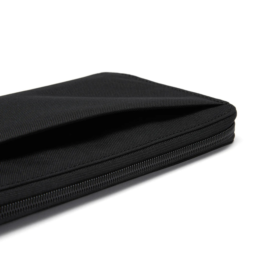 Pacsafe RFIDsafe RFID Blocking Travel Wallet