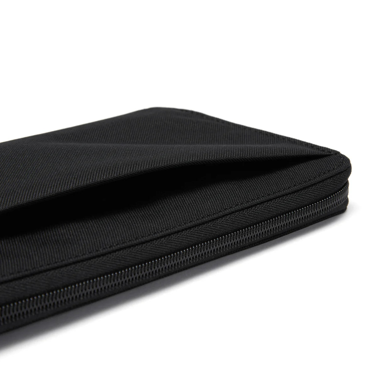 Pacsafe RFIDsafe RFID Blocking Travel Wallet