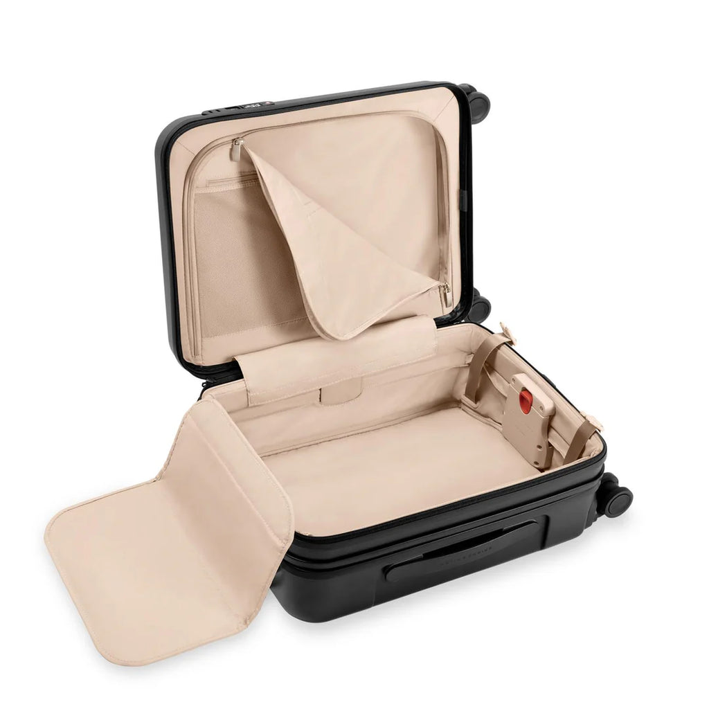 BRIGGS & RILEY Sympatico Global 21" Carry-On Expandable Spinner