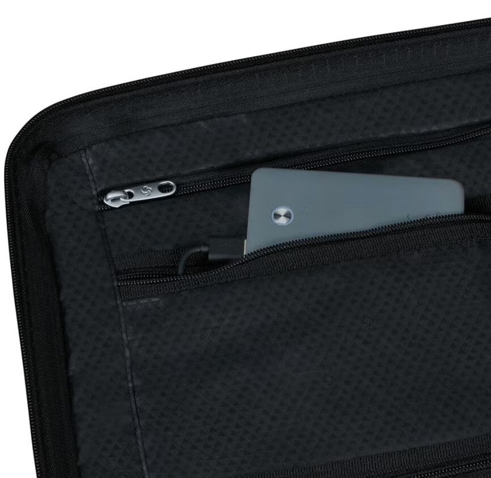 Samsonite Upscape Spinner Carry On
