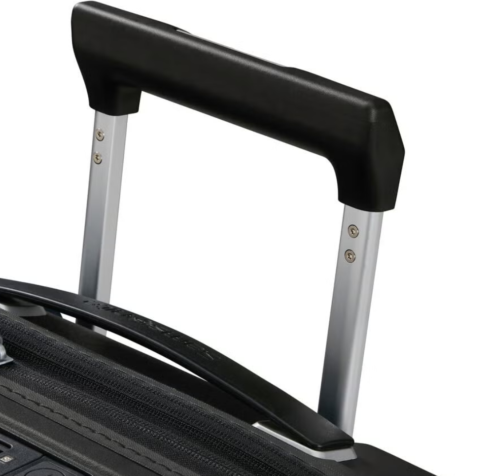 Samsonite Upscape Spinner Carry On