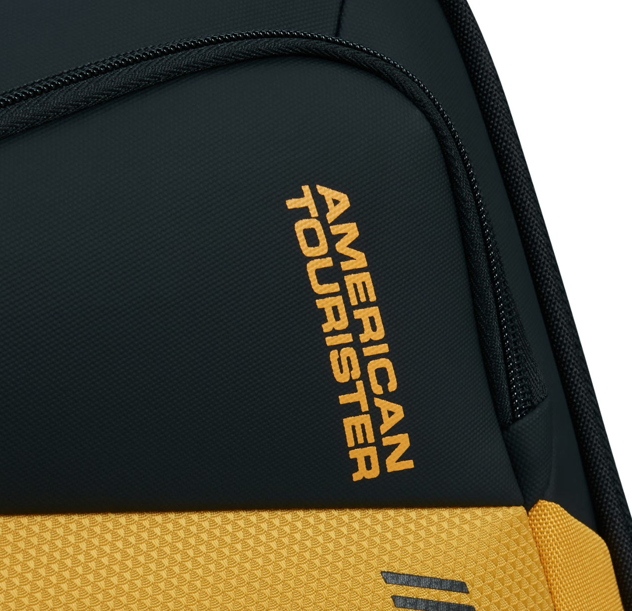 American Tourister Daring Dash Spinner Medium