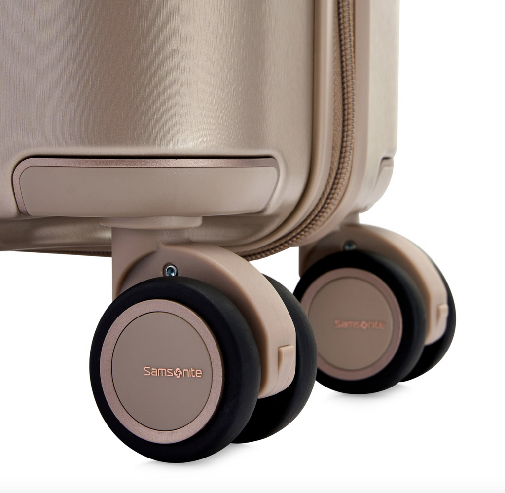 Samsonite Evoa Z Spinner Carry On