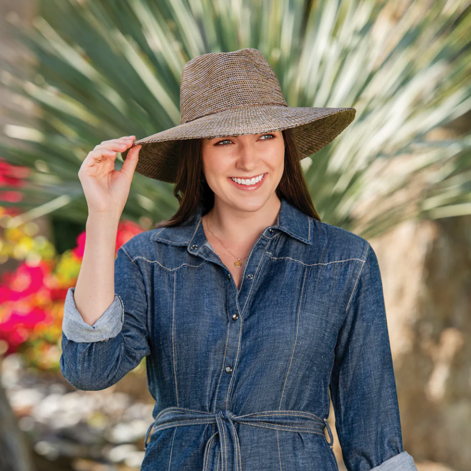 Wallaroo Victoria Fedora Diva Suede