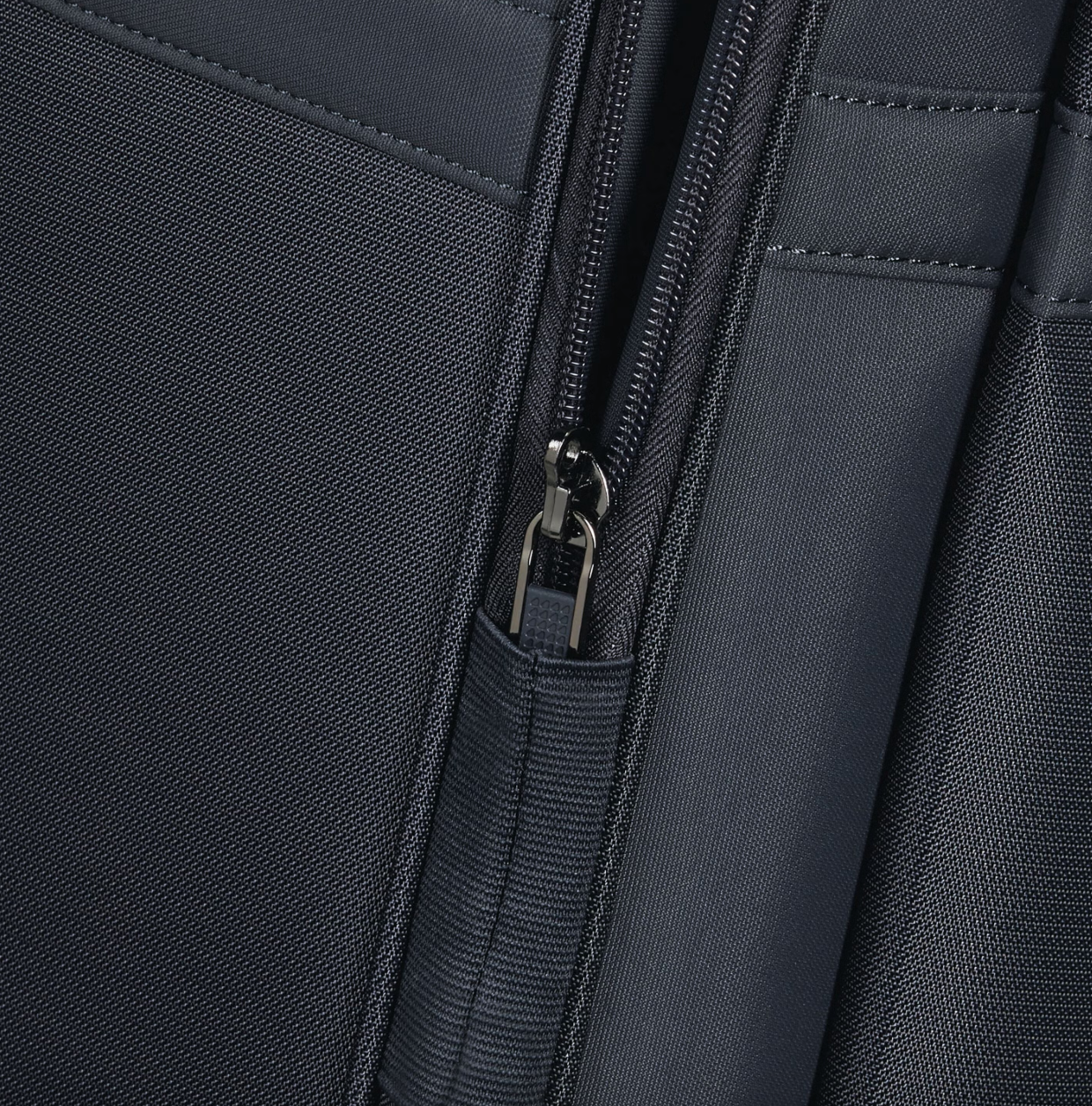 Samsonite Airea Spinner Medium