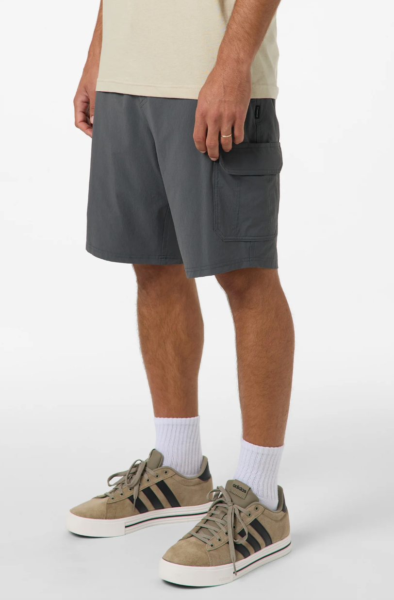 O'Neill TRVLR Cargo Hybrid 20" Short - Dark Shadow