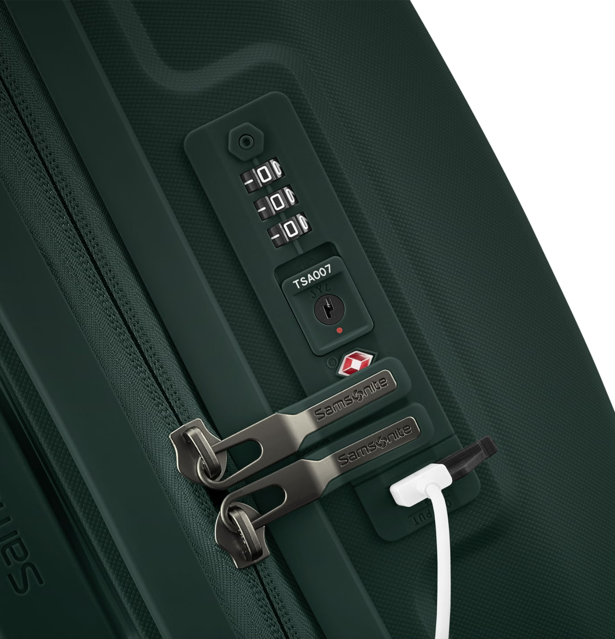 Samsonite Outline Pro Spinner Carry On