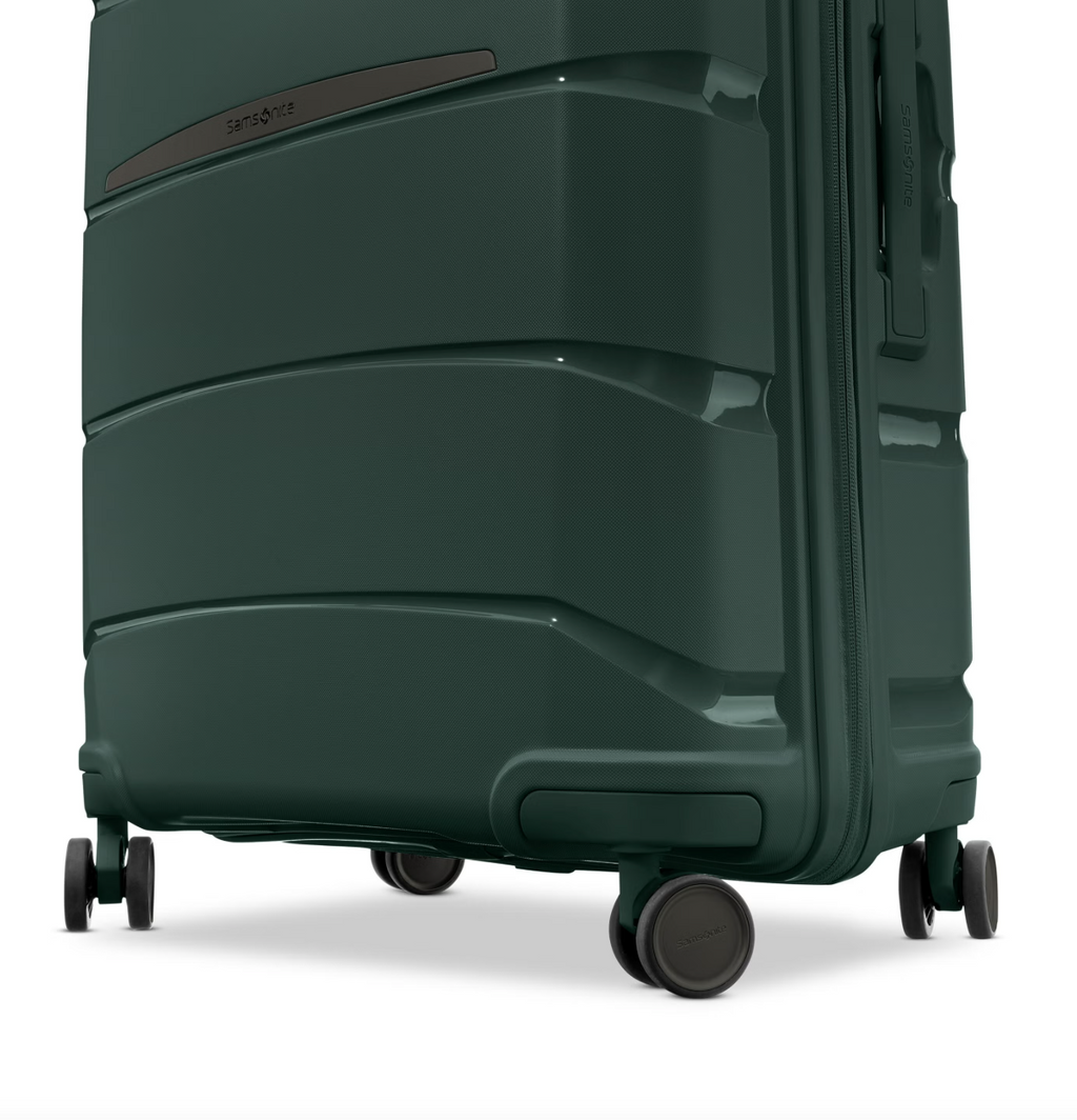 Samsonite Outline Pro Spinner Carry On