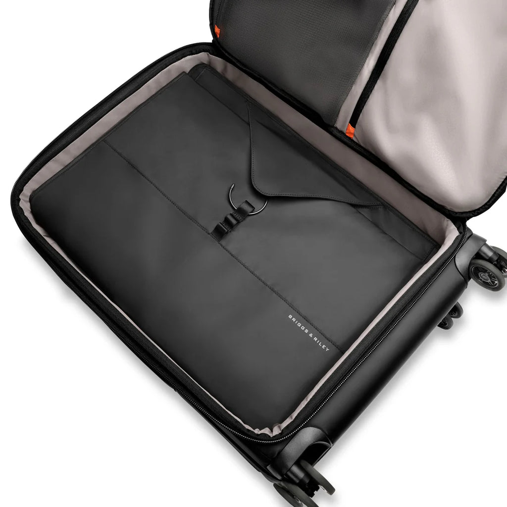 BRIGGS & RILEY Check-In Garment Sleeve