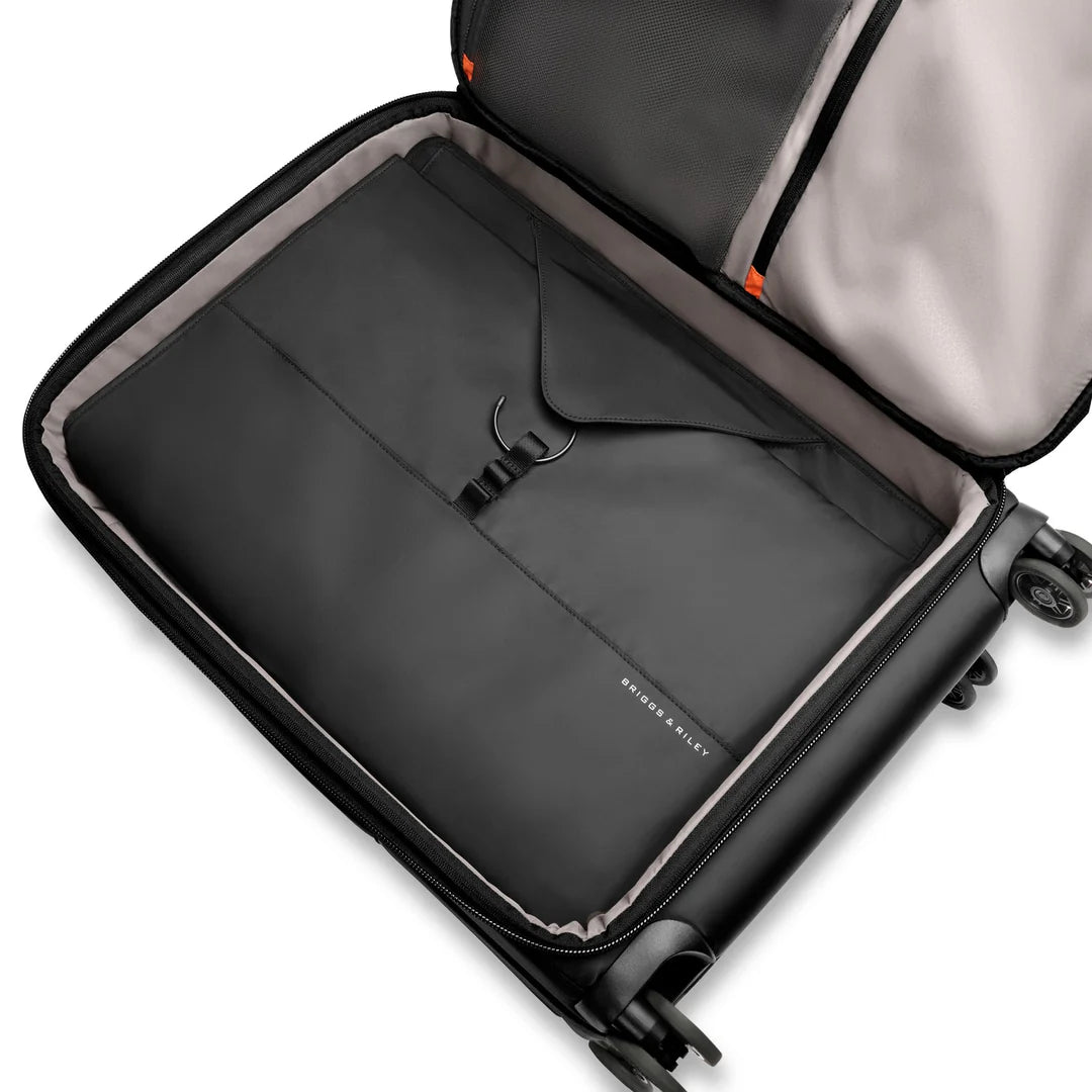 BRIGGS & RILEY Check-In Garment Sleeve