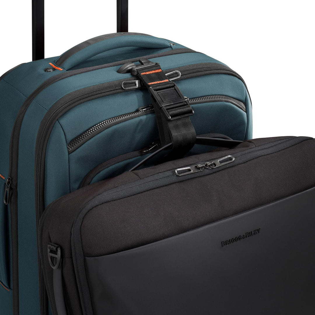 BRIGGS & RILEY ZDX International 21" Carry-On Expandable Spinner