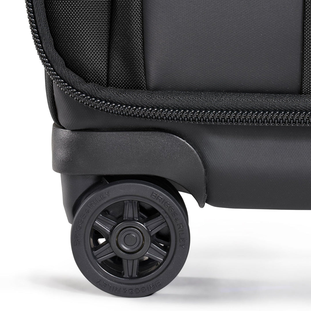 BRIGGS & RILEY ZDX Large Expandable Spinner