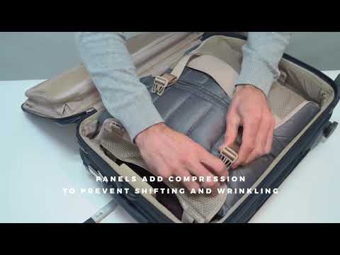 BRIGGS & RILEY Baseline Global Carry-On Expandable Spinner